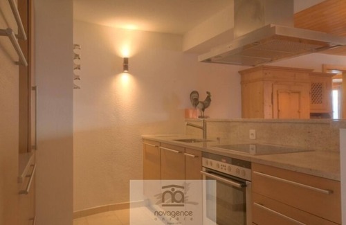 Anzere Apartamento | Muy bonito apartamento al pie de las pistas con un gran salón.