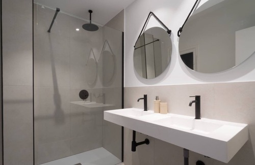 El Viso Apartamento | Precioso apartamento junto al Santiago Bernabéu by Sharing Co.
