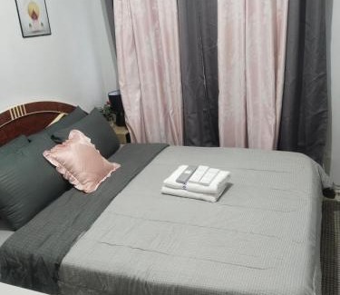 Highway Hills Hotel | Nice condotel