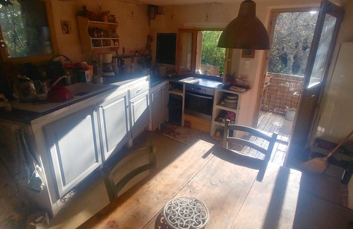 Correns Casa | Nice cosy house 20 metres from the river