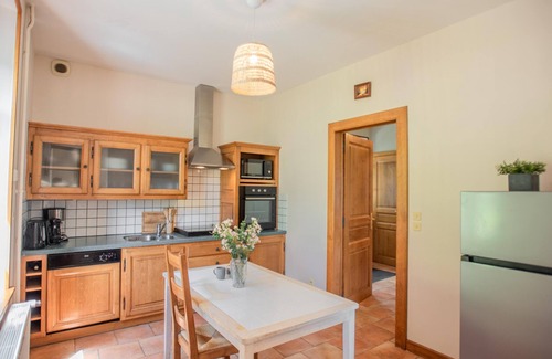 Guignicourt-sur-Vence Casa | Nice country family home in the French Ardennes