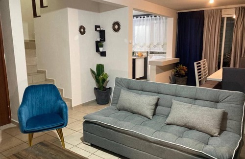 Querétaro Casa | Linda casa acogedora céntrica a 12min d Plaza Antea (aceptamos mascotas)