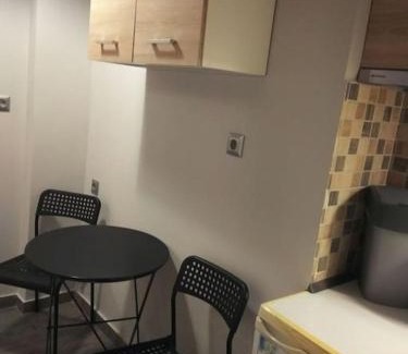 Platia Viktorias Apartamento | Nice& Cozy Flat 1min from the Heart of Athens.WiFi