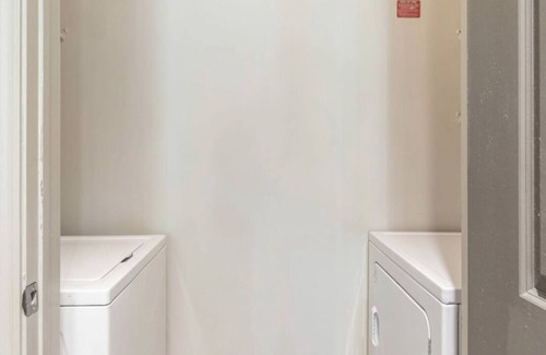 Loring Heights Apartamento | Nice , Cozy Midtown Get Away!