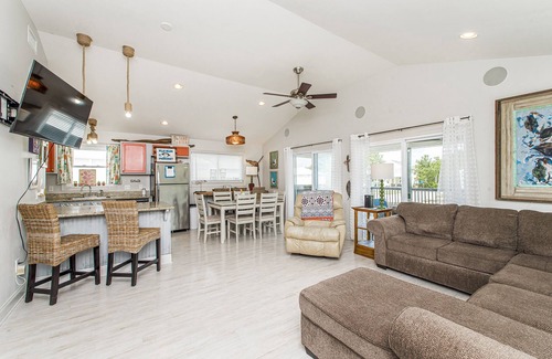 Shoreline Park Casa | Nice, family friendly camp with private boat launch.