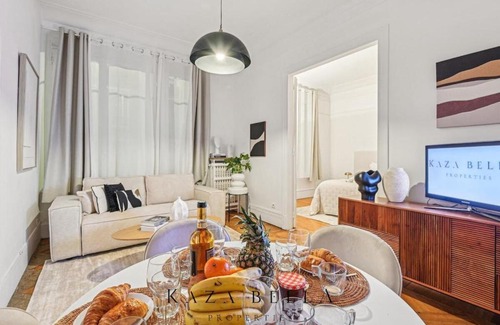 17th Arrondissement Batignolles-Monceau Apartamento | Nice flat in Neuilly sur Seine