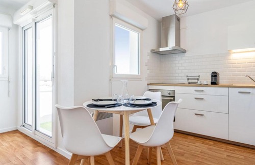 Vannes Apartamento | Nice flat w balcony and garage in Vannes 5 min to the beach - Welkeys