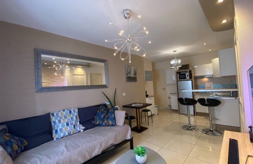 Montlucon Apartamento | Nice furnished and equipped T2 in the heart of downtown with FREE WIFI