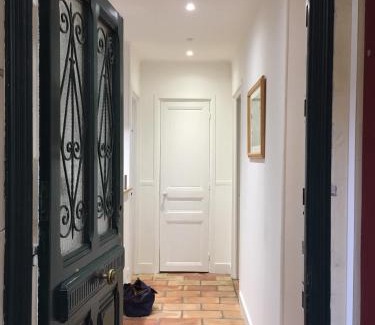 Mantega Apartamento | Nice Grand appartement face jardin