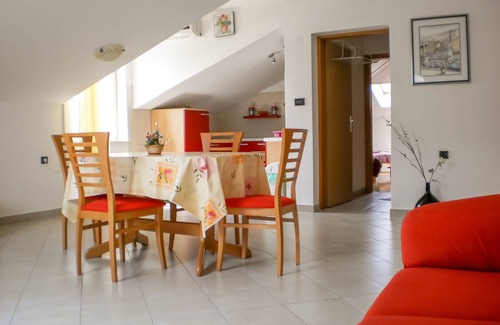 Cres Apartamento | Bonita vista del puerto en Cres