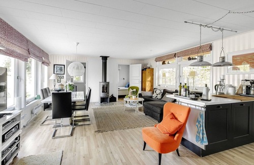 Julita Casa | Nice holiday home in Julita, Katrineholm | SE14002