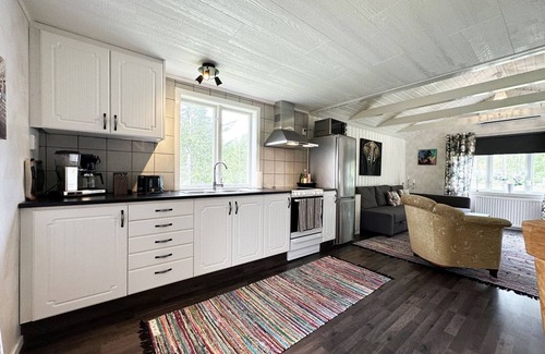 Timmersdala Chalet De Esquí | Nice holiday home by the lake Vristulven | SE08049
