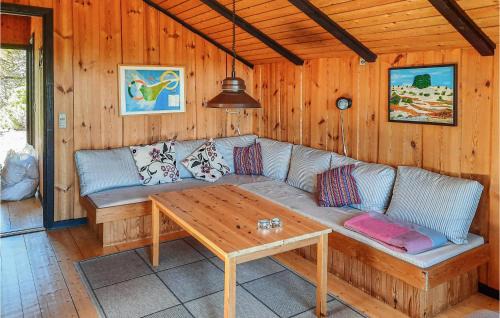 Anholt Casa | Nice Home In Anholt With Kitchen