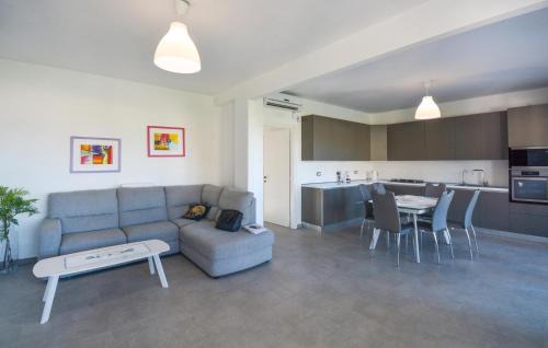 Brucoli Casa | Nice Home In Augusta With Wifi