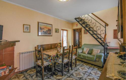 Seravezza Casa | Nice Home In Azzano With Wifi