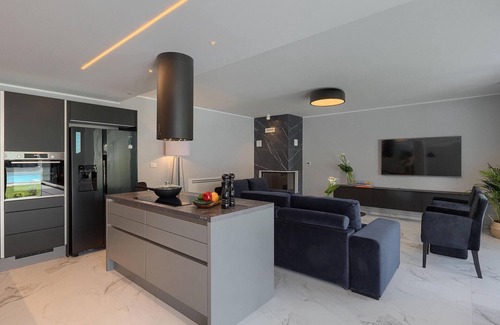 Grandici Casa | Bonita casa en Barban con piscina privada, puede ser interior o exterior.