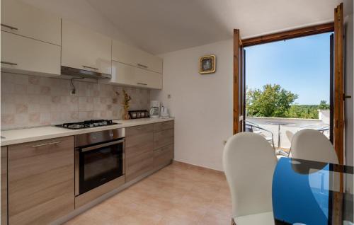 Orihi Casa | Nice Home In Barban With Kitchen