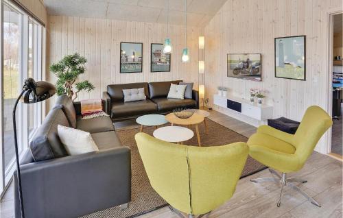 Skastrup Casa | Nice Home In Bogense With Kitchen