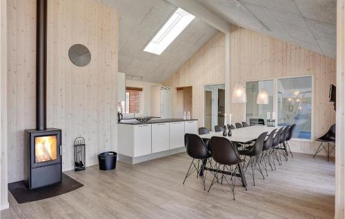 Skastrup Casa | Nice Home In Bogense With Kitchen