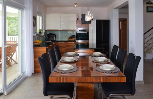 Celina Casa | Bonita casa en Celina con cocina