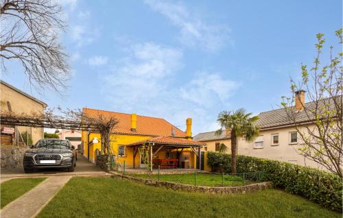 Buzdohanj Casa | Nice Home In Cernik With Kitchen