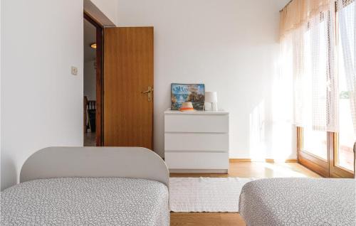 Cista Velika Casa | Nice Home In Cista Velika With Wifi