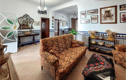 El Rocio Casa | Nice Home In El Rocio Almonte