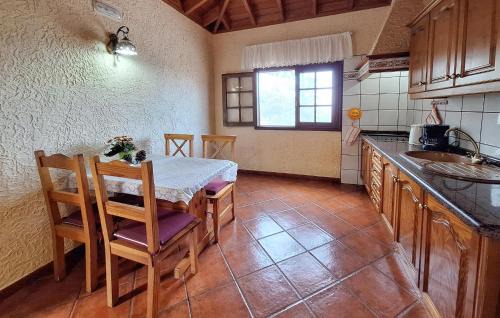 Buenavista del Norte Casa | Nice Home In Buenavista Del Norte