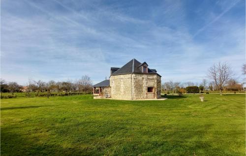 Morainville-Jouveaux Casa | Nice Home In Morainville Jouvaux