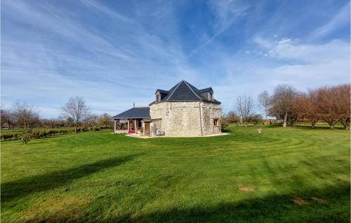 Morainville-Jouveaux Casa | Nice Home In Morainville Jouvaux