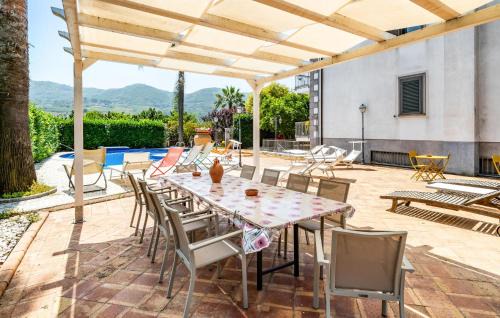 Giffoni sei Casali Casa | Nice Home In Giffoni Sei Casali