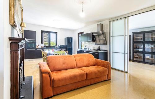 Giffoni sei Casali Casa | Nice Home In Giffoni Sei Casali