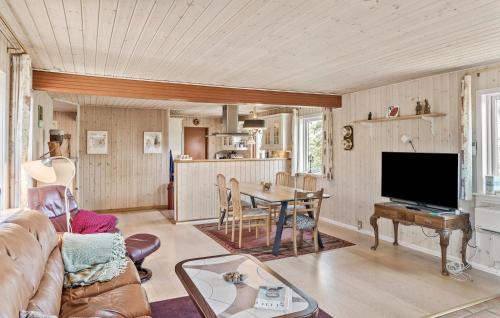 Gedesby Casa | Nice Home In Gedser With Kitchen