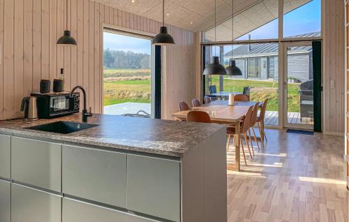 Grenaa Casa | Nice Home In Grenaa With Kitchen