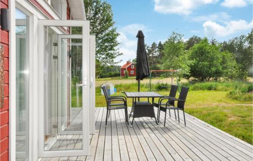 Hammaro Casa | Nice Home In Hammarö With Kitchen