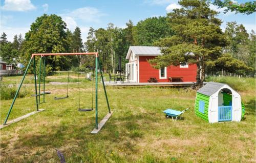 Hammaro Casa | Nice Home In Hammarö With Kitchen