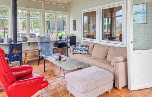 Mellerud O Casa | Nice Home In Köpmannebro With Private Swimming Pool, Can Be Inside Or Outside