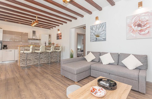 Drnis Casa | Bonita casa en Kaocine - Miljevci