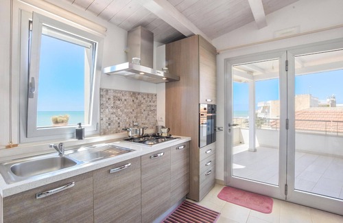 Casuzze Casa | Acogedora casa en Kaukana con WiFi