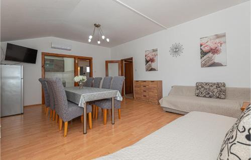 Sibenik Casa | Nice Home In Konjevrate With Wifi