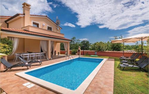 Pinezici Casa | Nice Home In Krvavici
