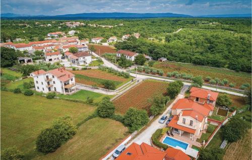 Pinezici Casa | Nice Home In Krvavici