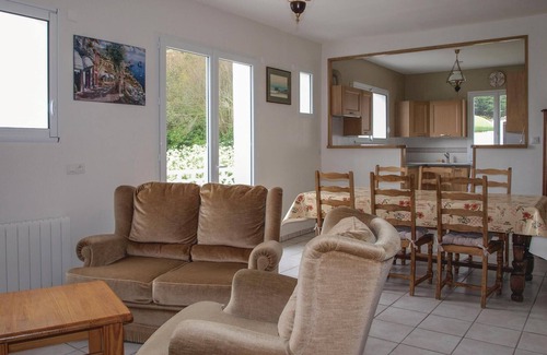 Lezardrieux Casa | Bonita casa en Lanmodez con cocina.