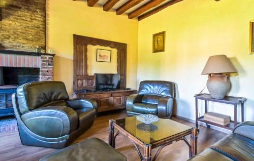 Ligny-le-Ribault Casa | Nice Home In Ligny Le Ribault With Wifi