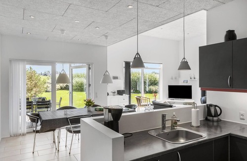 Nr. Lyngby Casa | Bonita casa en Løkken con cocina.