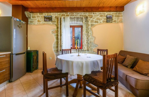 Gracisce Casa | Hermosa casa en Mandalencici con cocina