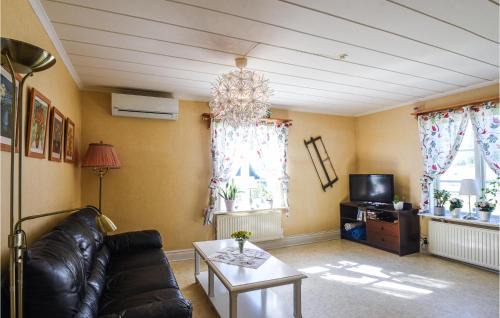 Munkedal Casa | Nice Home In Munkedal With Lake View