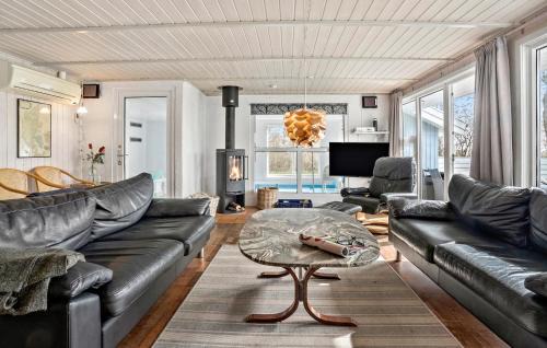 Houstrup Casa | Nice Home In Nørre Nebel With Sauna