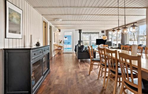 Houstrup Casa | Nice Home In Nørre Nebel With Sauna