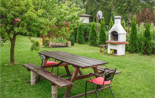 Nowe Warpno Casa | Nice Home In Nowe Warpno With Kitchen